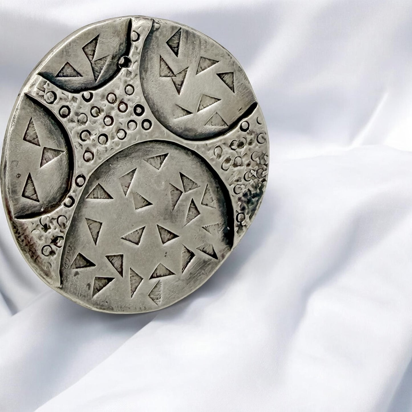 Shield of Resolve-Sterling Silver statement Ring Size 7 - Aprilierre