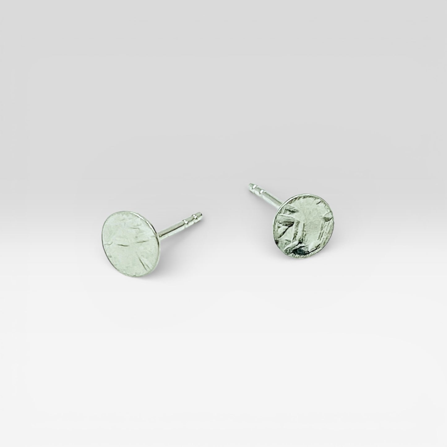 Studio Textured Silver Studs - Aprilierre